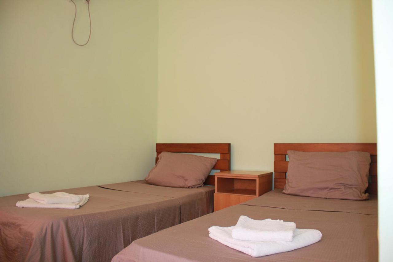 Hotel Premium Уреки Екстериор снимка