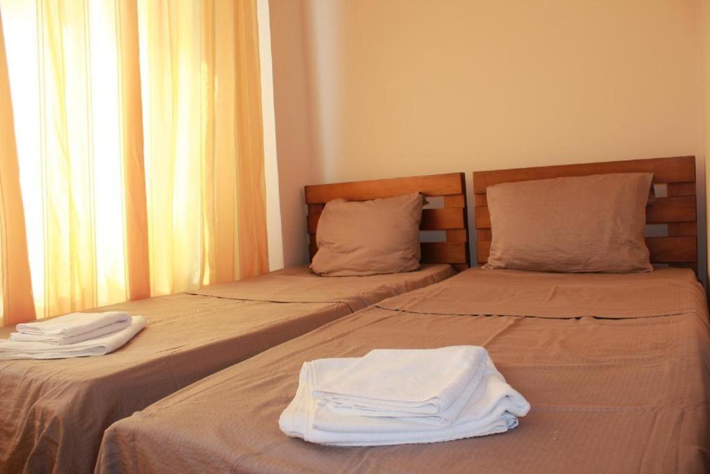 Hotel Premium Уреки Екстериор снимка