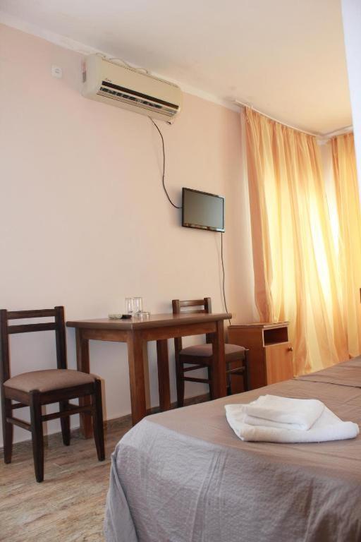Hotel Premium Уреки Екстериор снимка